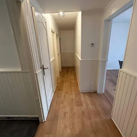 Apartmán 4 Pers. Avec Parking Gratuit Sur Place Couronne